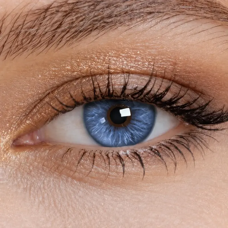 EyeLensy Cannesin Sininen Värikontaktit 1 Vuosi